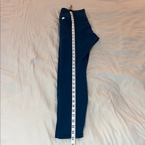 Fabletics Blue Oasis High-Waisted Performance Leggings Size Medium - Picture 9 of 9